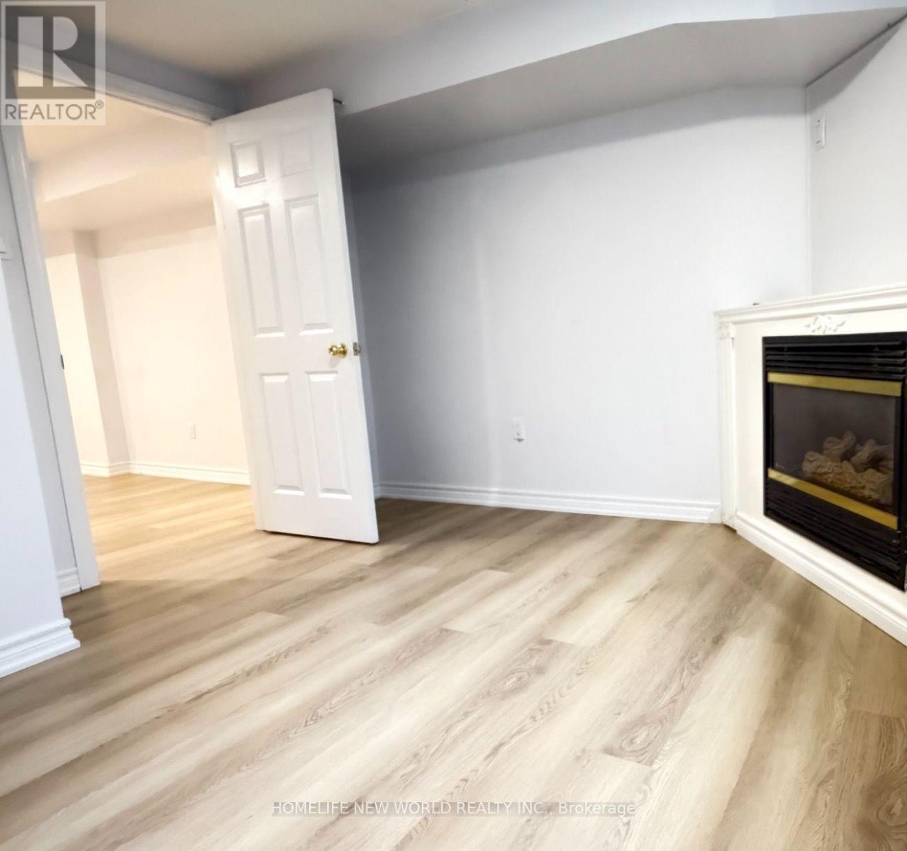 424 Levanna Lane, Oakville, Ontario  L6H 6B8 - Photo 19 - W13665152