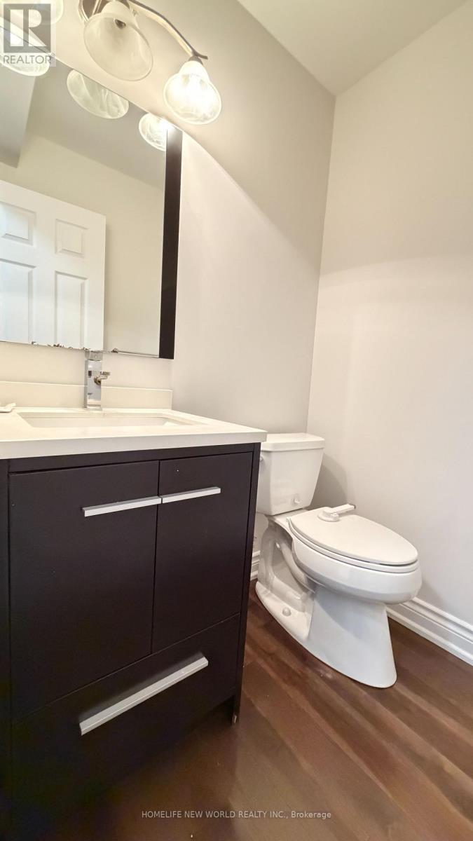424 Levanna Lane, Oakville, Ontario  L6H 6B8 - Photo 7 - W13665152