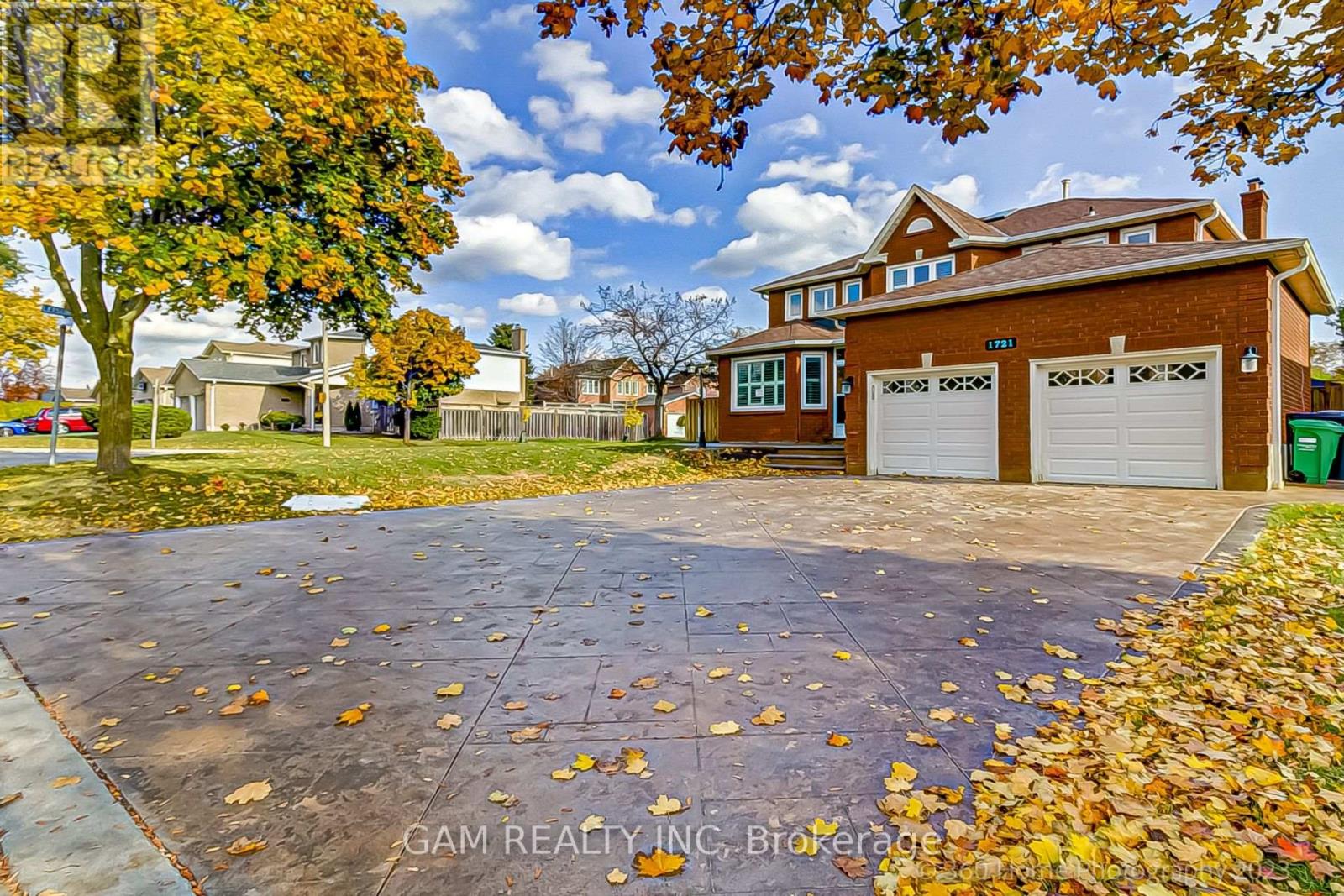 Lower - 1721 Village View Place, Mississauga, Ontario L5M 4A7 - Photo 2 - W13665170