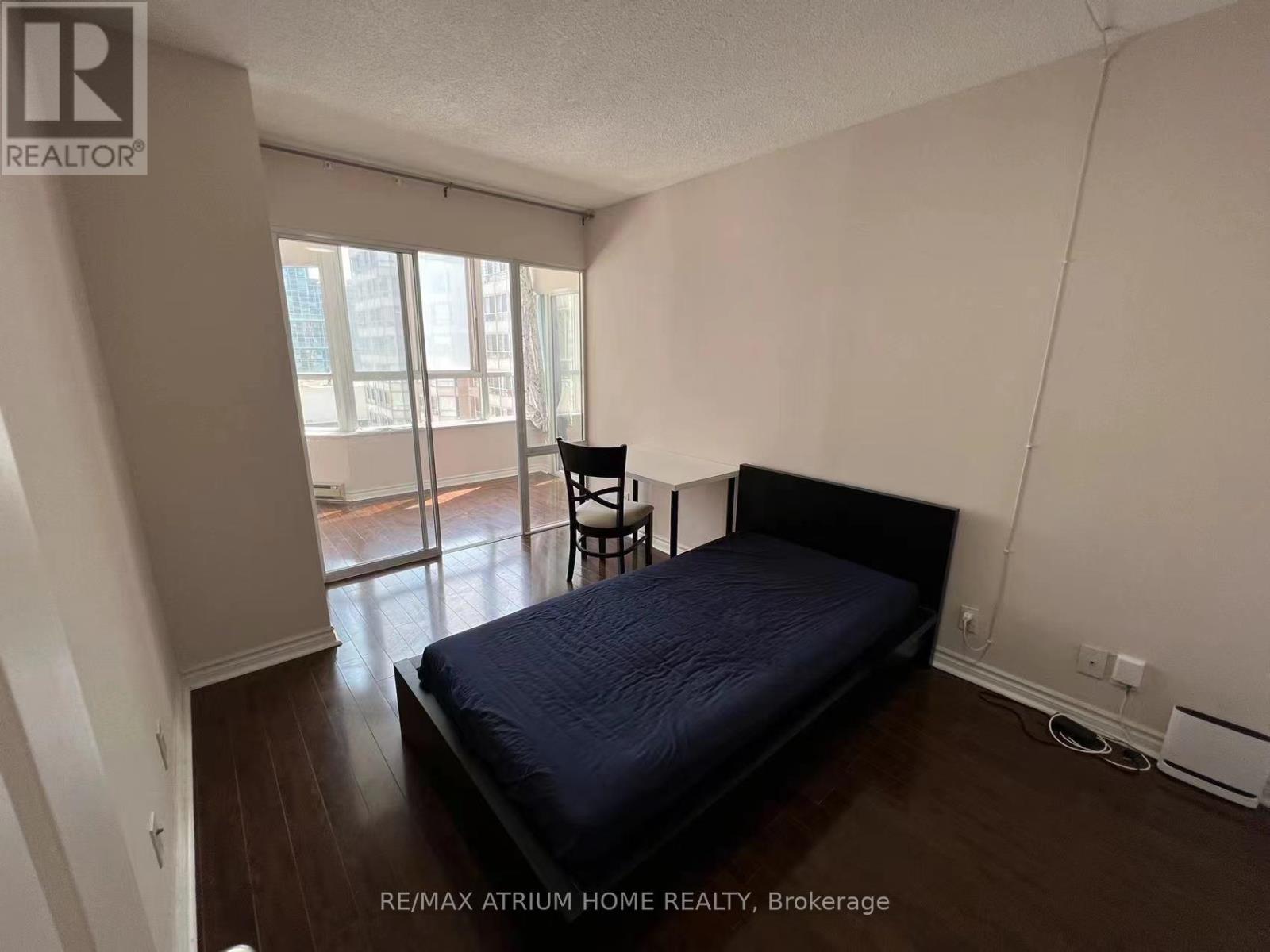 1403 - 717 Bay Street, Toronto, Ontario  M5G 2J9 - Photo 8 - C13658716