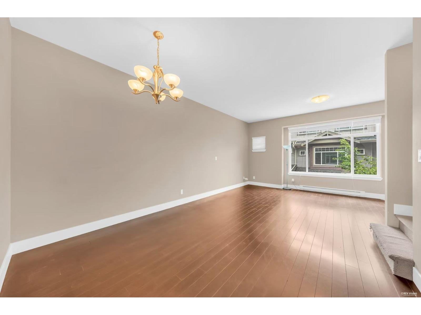 15933 86a Ave, Surrey, British Columbia  V4N 5P7 - Photo 3 - R3155060