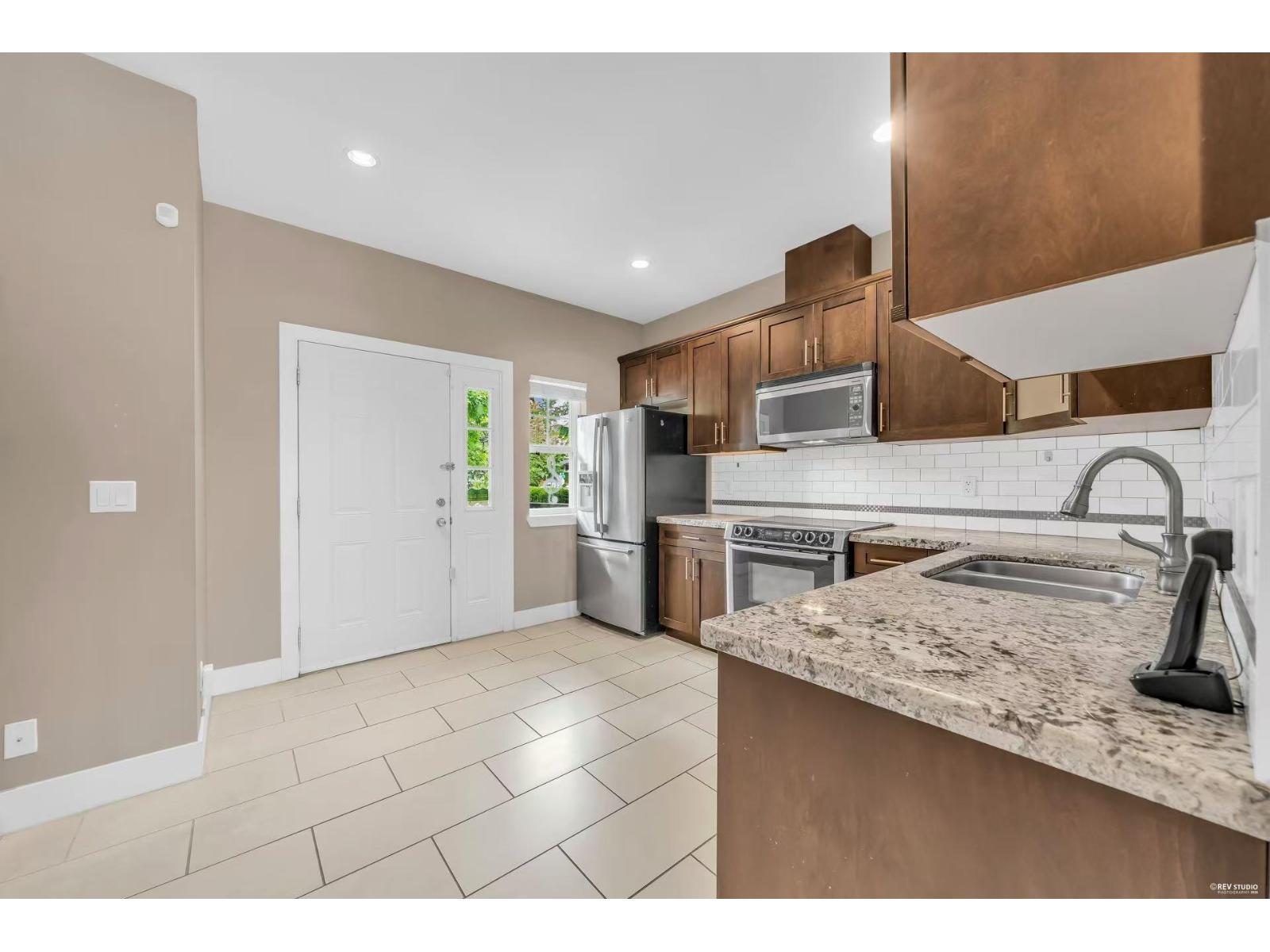 15933 86a Ave, Surrey, British Columbia  V4N 5P7 - Photo 7 - R3155060