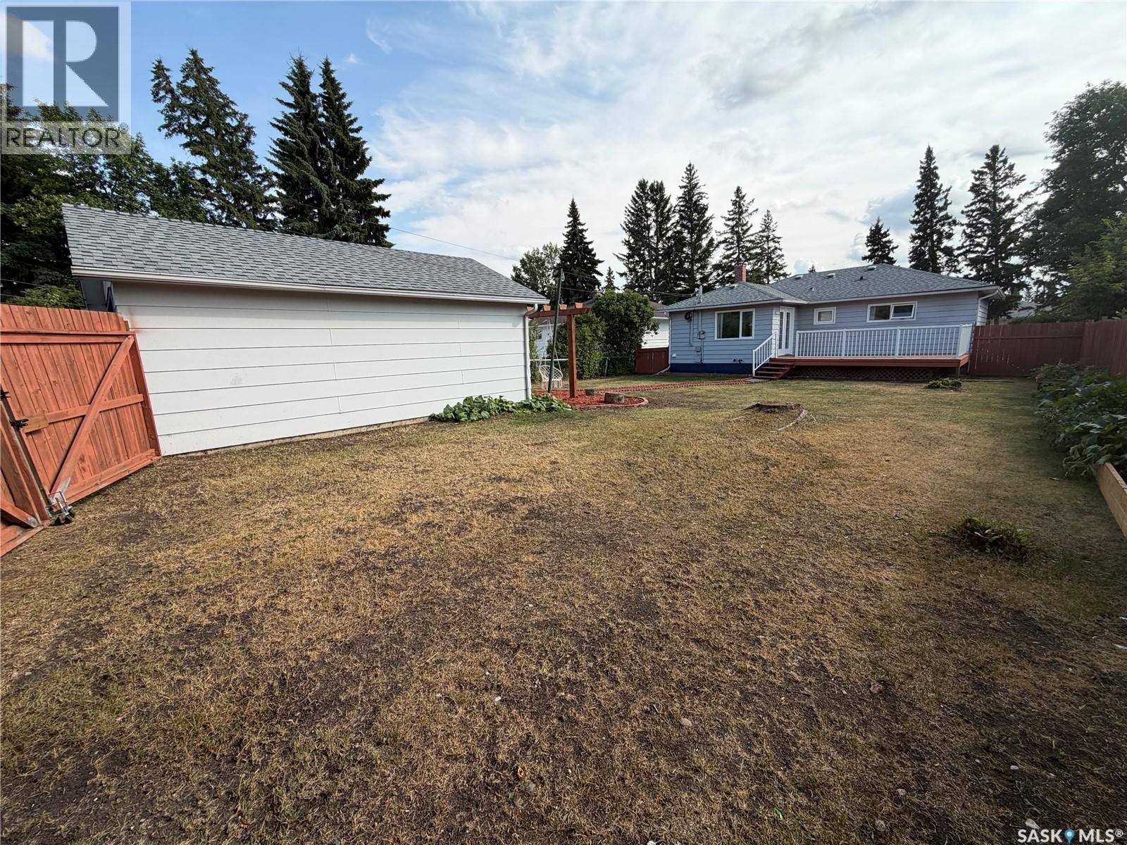 228 8th Avenue E, Melville, Saskatchewan  S0A 2P0 - Photo 39 - SK045325