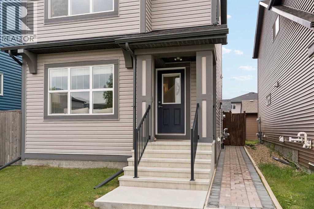 848 Chinook Gate Parade Sw, Airdrie, Alberta  T0M 0E0 - Photo 4 - A2336367