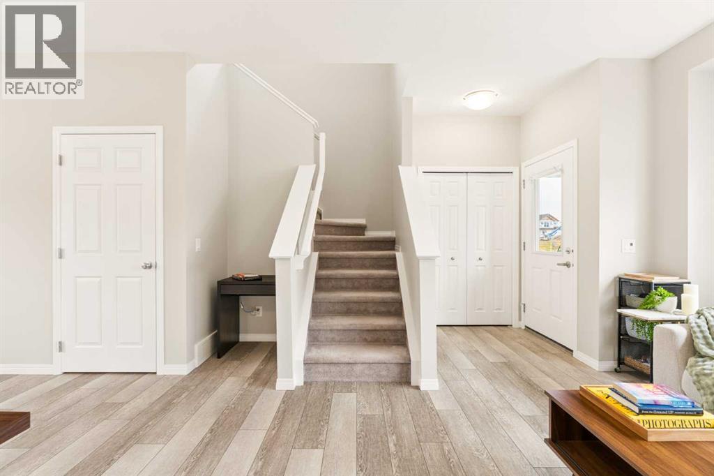 848 Chinook Gate Parade Sw, Airdrie, Alberta  T0M 0E0 - Photo 9 - A2336367