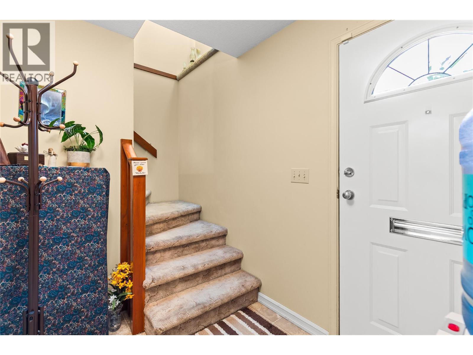 1812 46 Avenue, Vernon, British Columbia  V1T 3P5 - Photo 5 - 10390842
