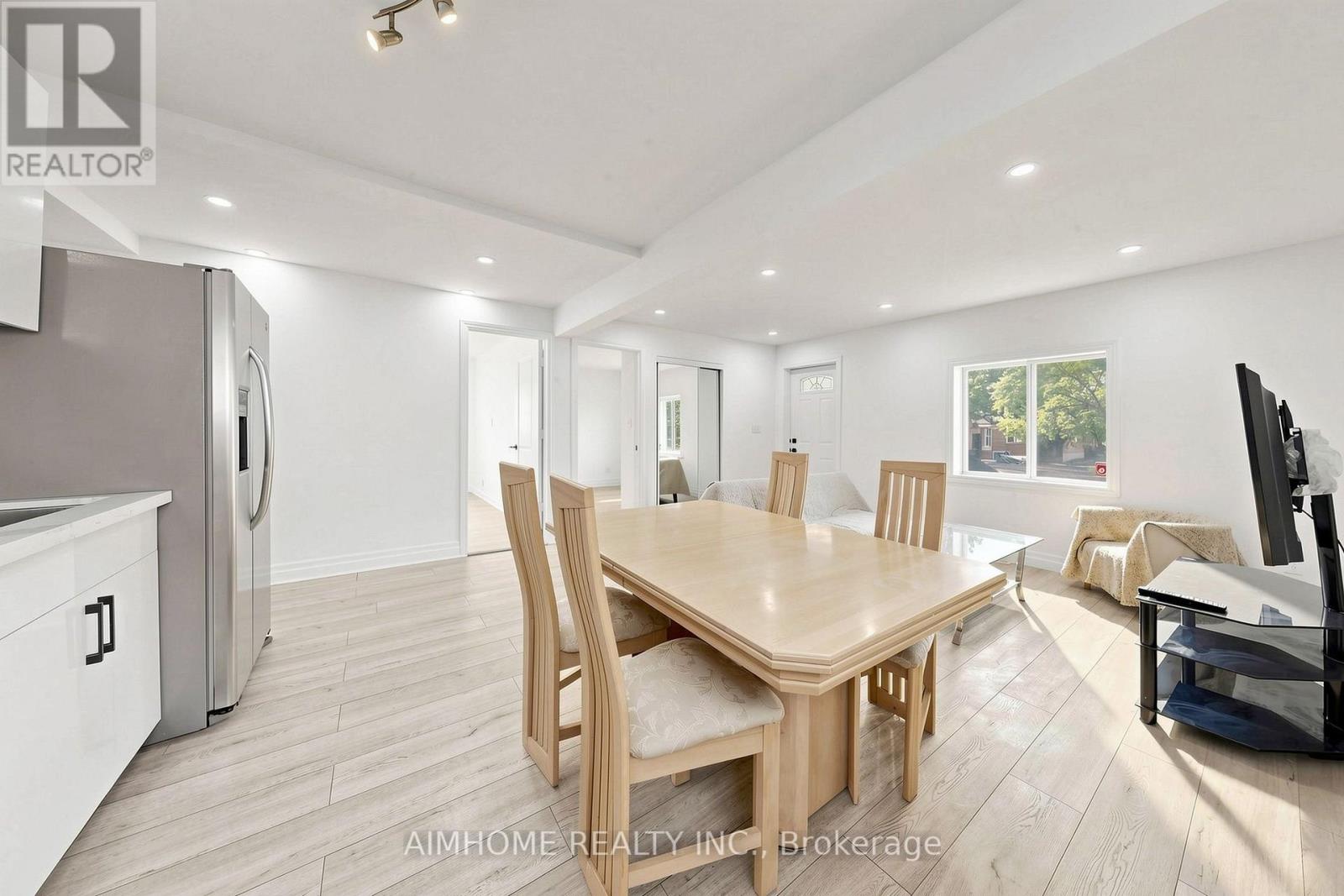 95 Steeles Avenue E, Toronto, Ontario  M2M 3Y4 - Photo 13 - C13665184