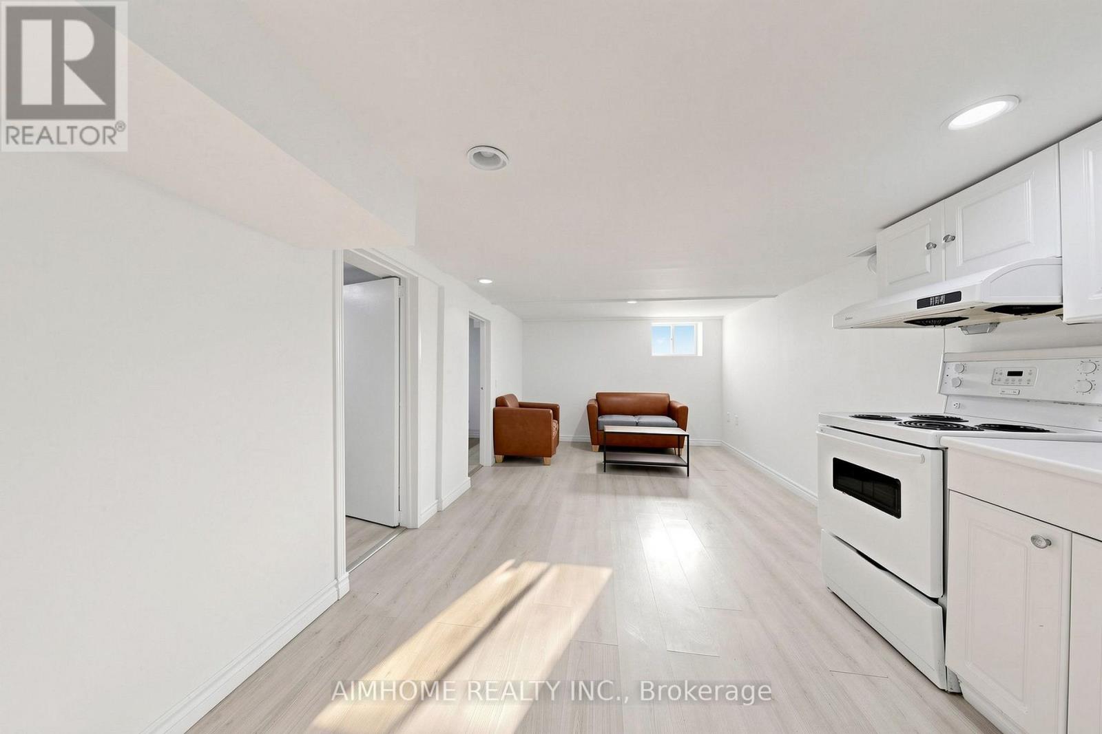 95 Steeles Avenue E, Toronto, Ontario  M2M 3Y4 - Photo 29 - C13665184