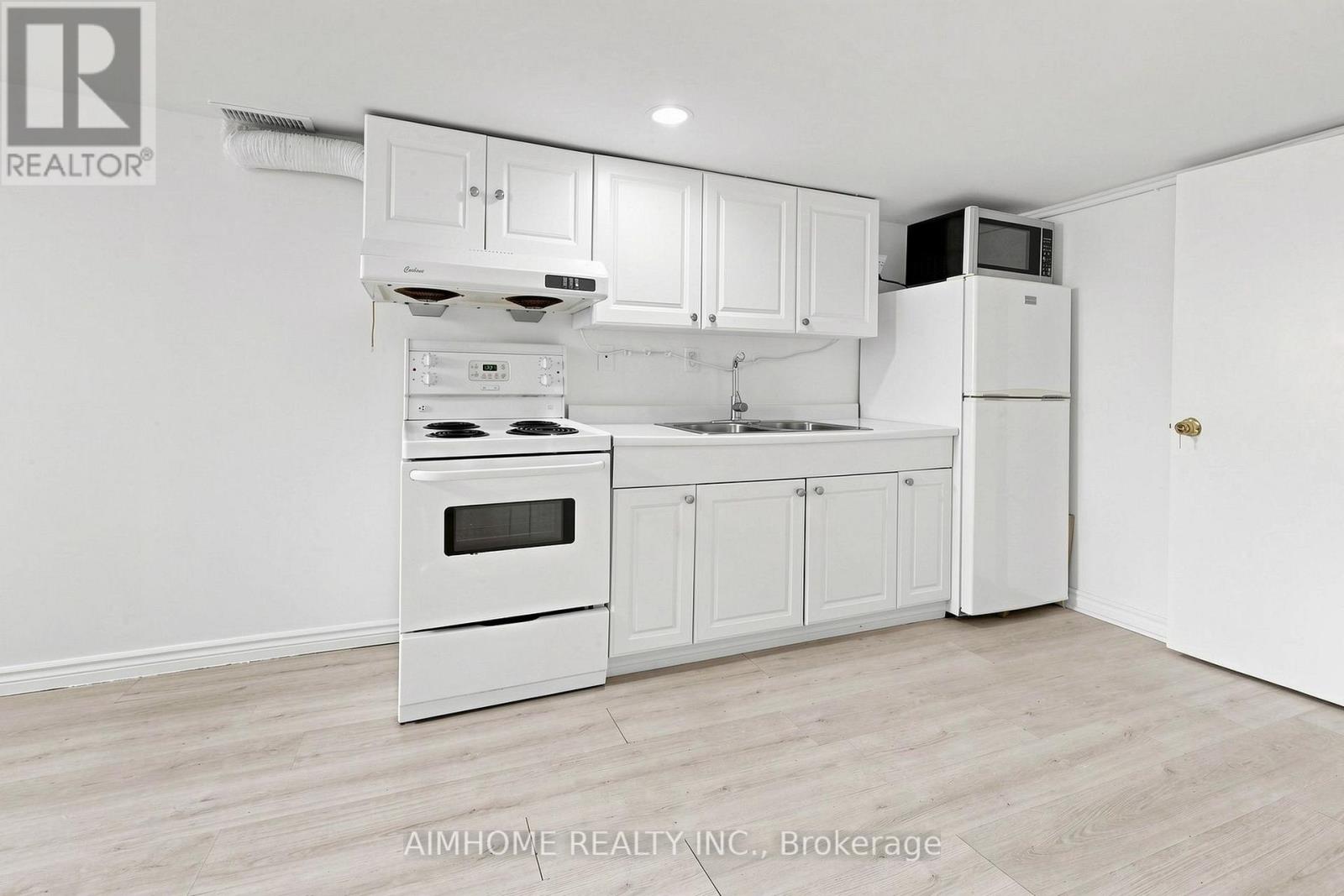 95 Steeles Avenue E, Toronto, Ontario  M2M 3Y4 - Photo 46 - C13665184