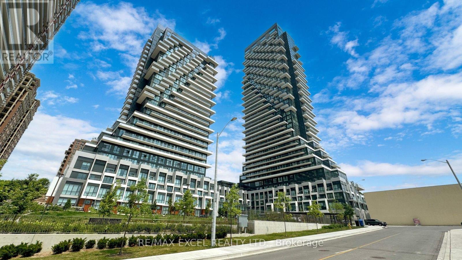 2331 - 20 Inn On The Park Drive, Toronto, Ontario  M3C 0P8 - Photo 2 - C13665192