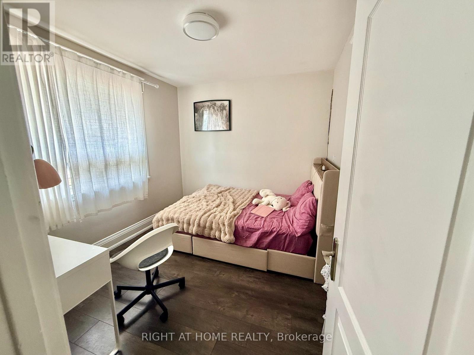 Main - 53 Garthdale Court, Toronto, Ontario  M3H 5P7 - Photo 2 - C13665196