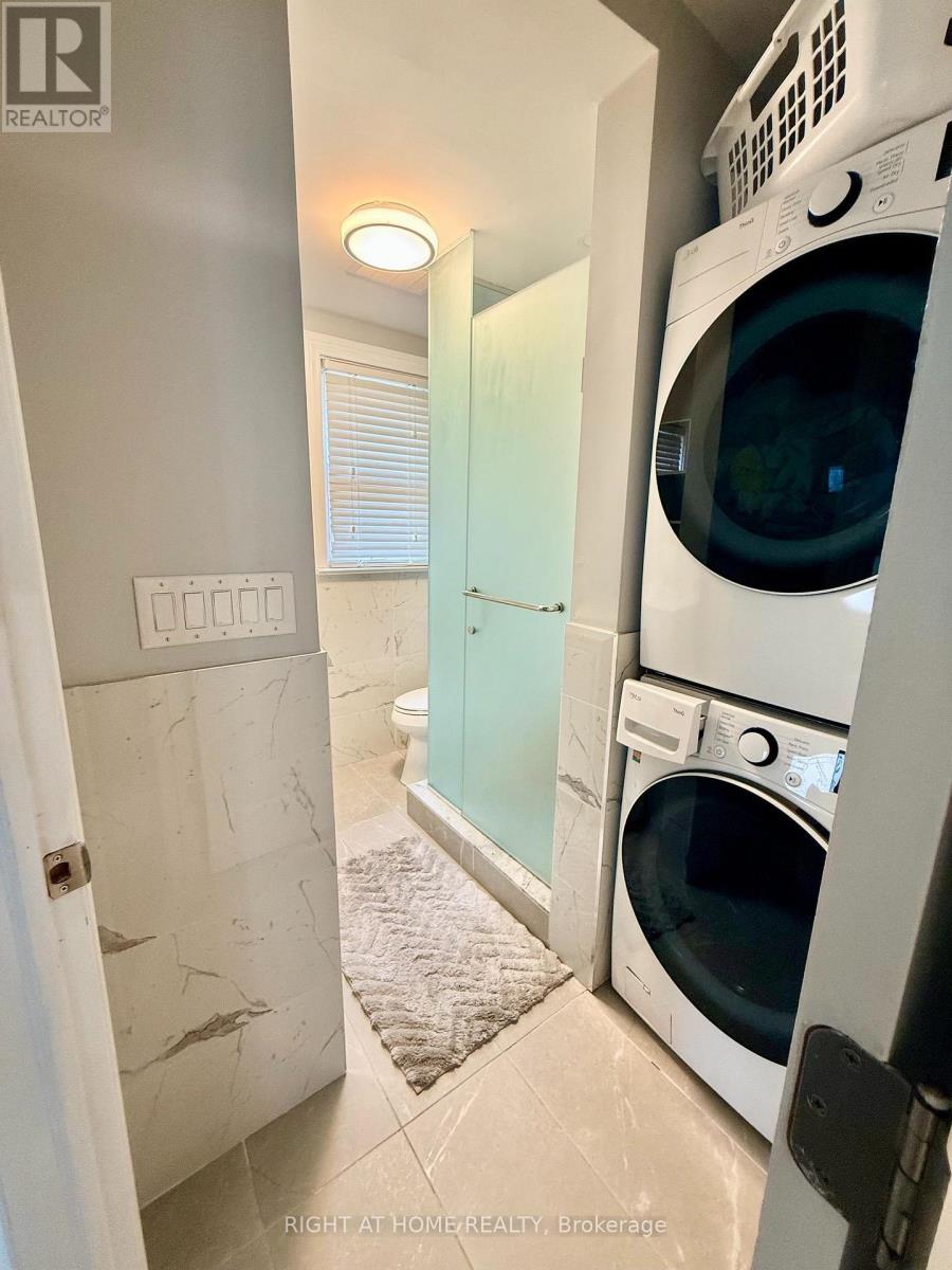 Main - 53 Garthdale Court, Toronto, Ontario  M3H 5P7 - Photo 8 - C13665196
