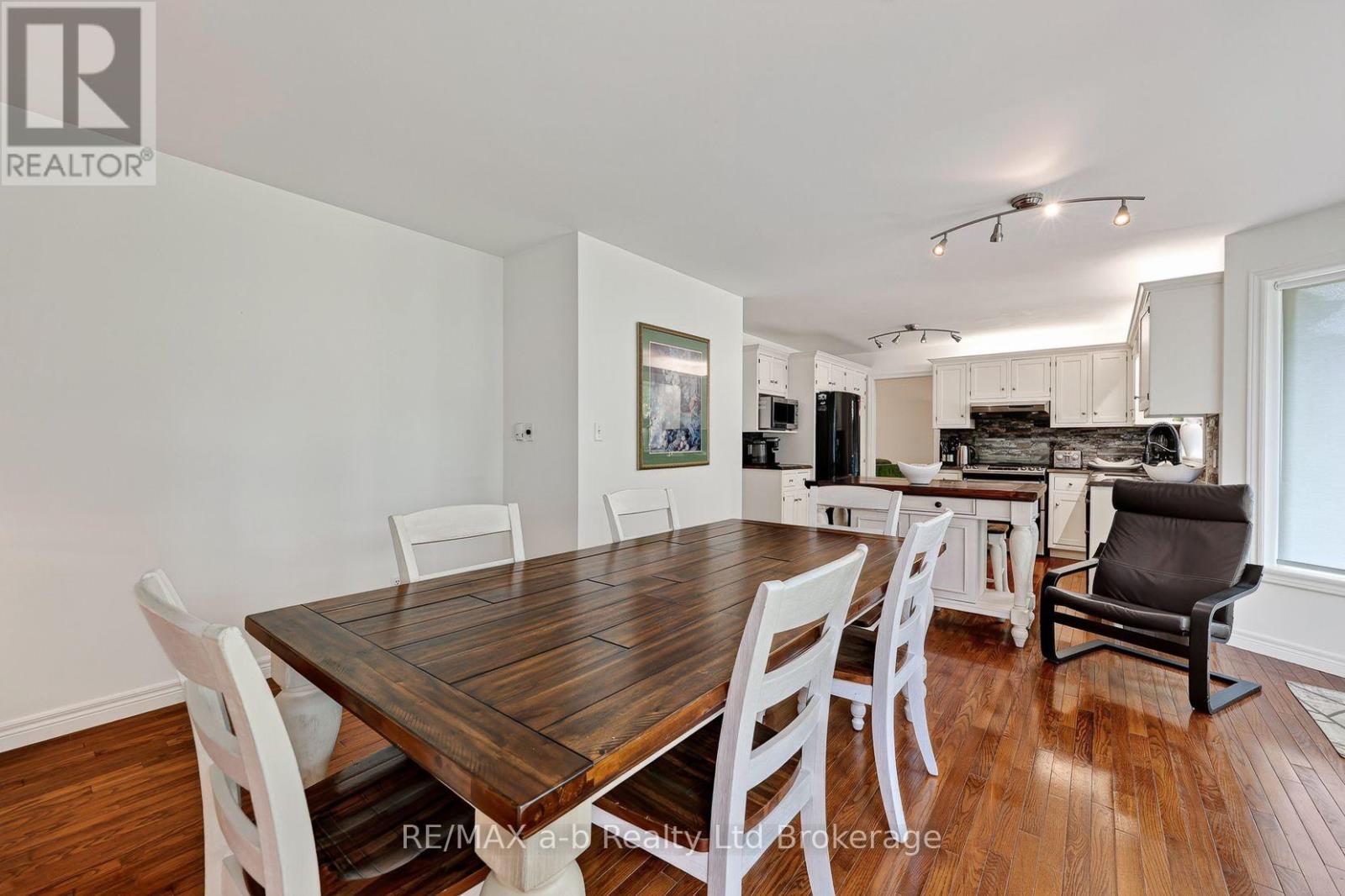 72 Indian Road, Woodstock, Ontario  N4T 1R5 - Photo 29 - X13665188