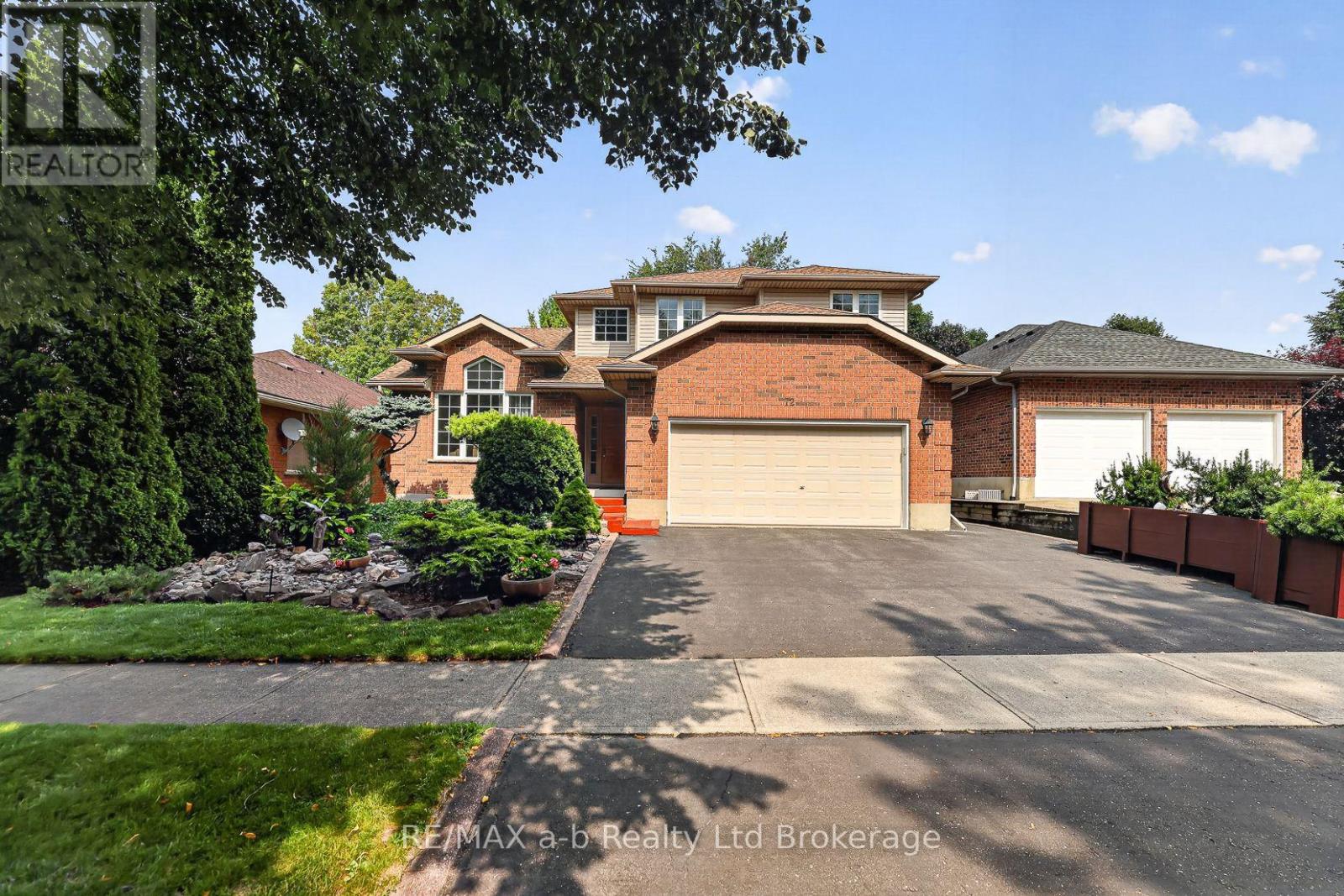 72 Indian Road, Woodstock, Ontario  N4T 1R5 - Photo 3 - X13665188