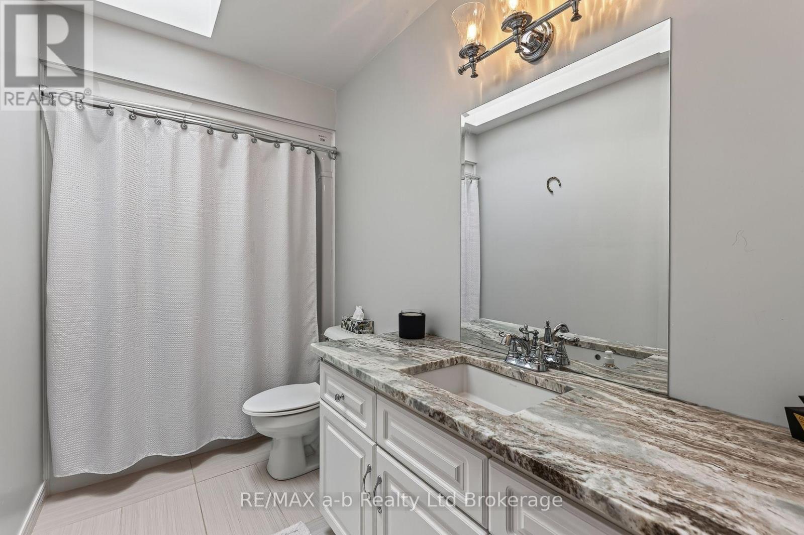 72 Indian Road, Woodstock, Ontario  N4T 1R5 - Photo 35 - X13665188