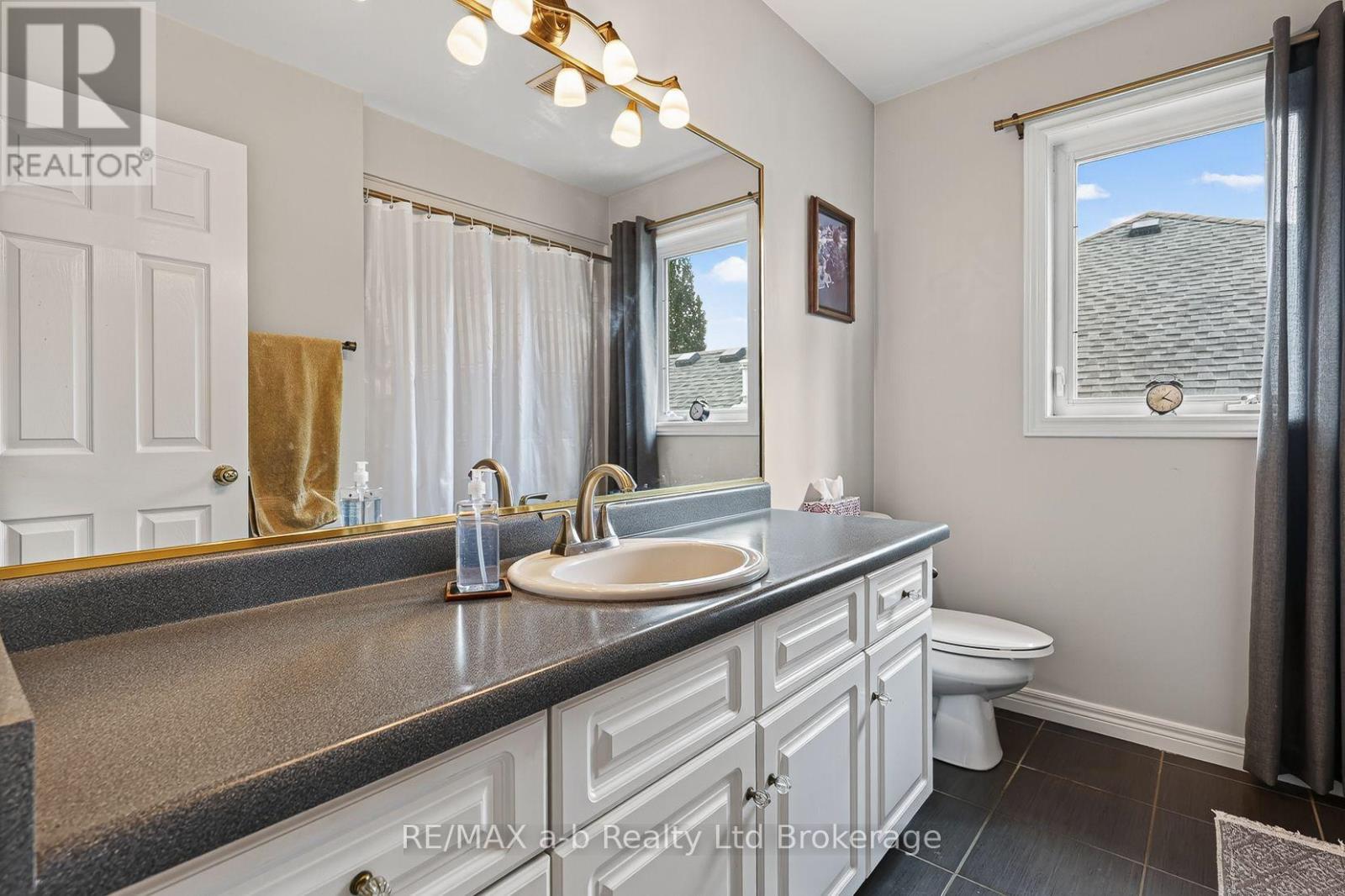 72 Indian Road, Woodstock, Ontario  N4T 1R5 - Photo 40 - X13665188