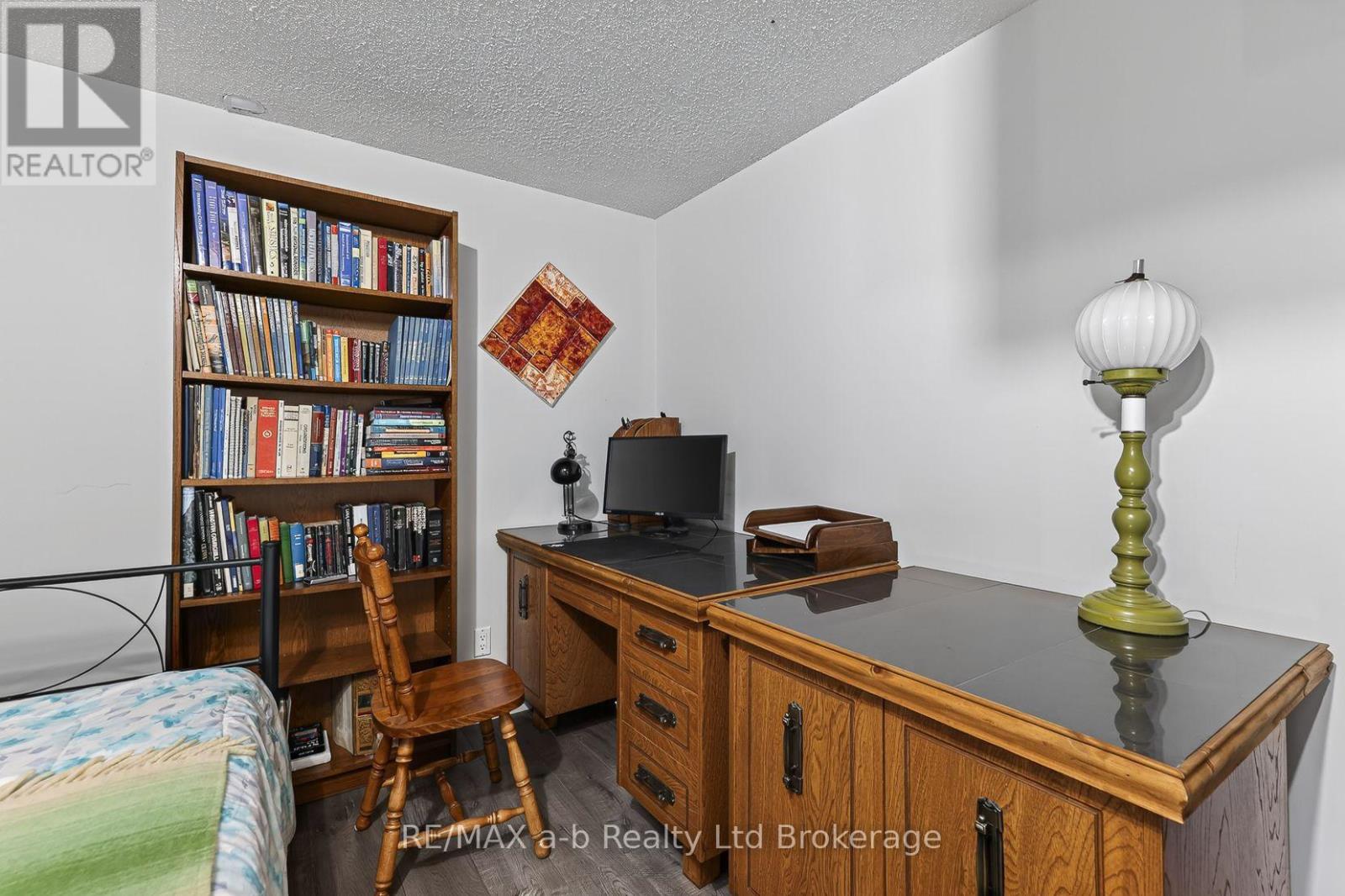 72 Indian Road, Woodstock, Ontario  N4T 1R5 - Photo 47 - X13665188