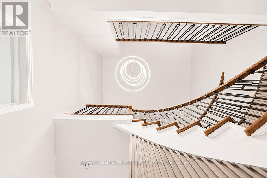 1818 Dencourt Drive, Pickering, Ontario  L1V 4Y2 - Photo 6 - E13665190