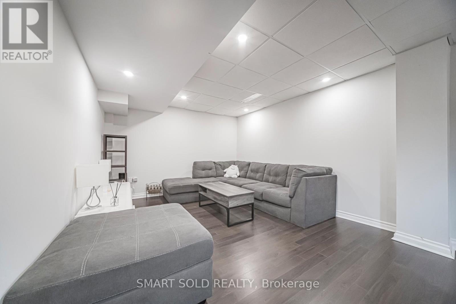 8 Gordon Weeden Road, Markham, Ontario  L6E 1Y5 - Photo 36 - N13665200