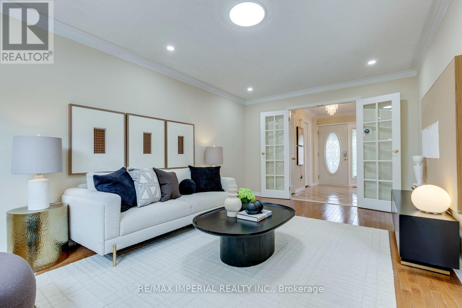 4303 Mayflower Drive, Mississauga, Ontario  L5R 1T7 - Photo 8 - W13665182