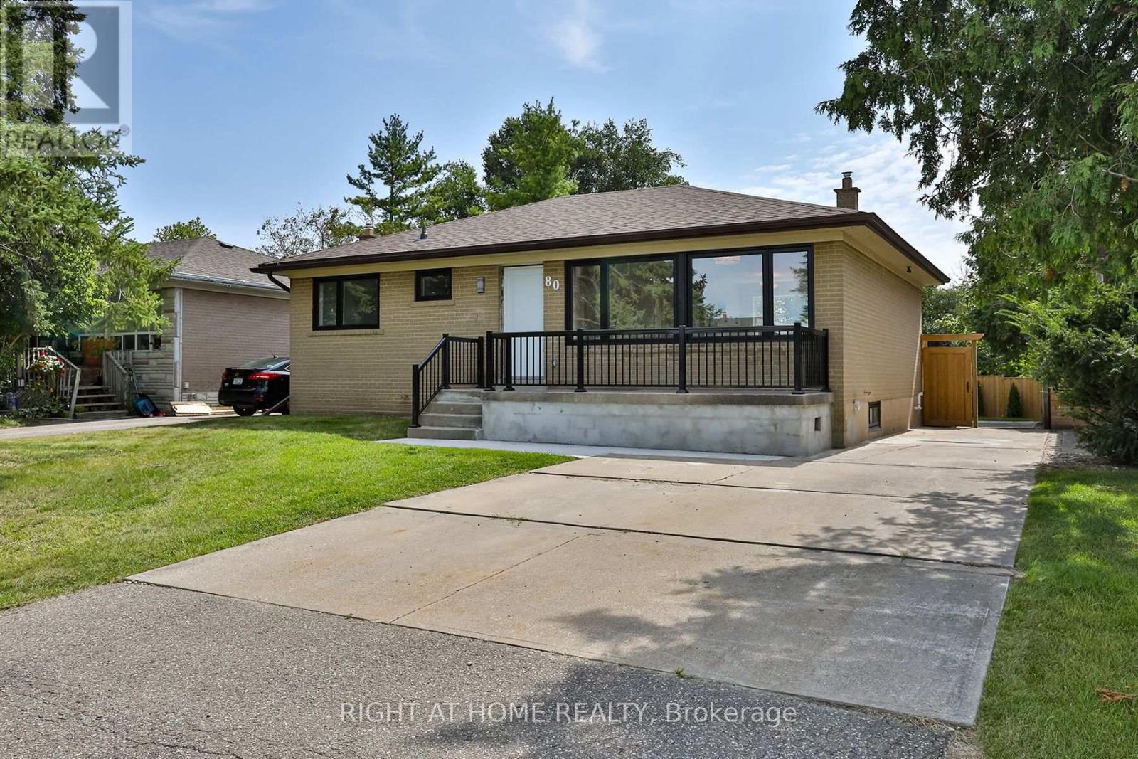 80 STEPHEN DRIVE, Caledon, Ontario