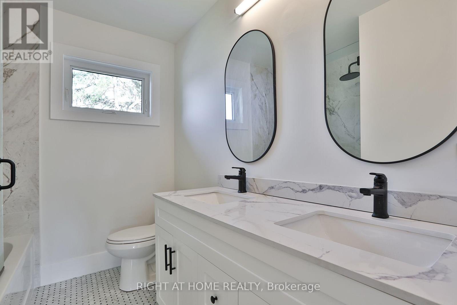 80 Stephen Drive, Caledon, Ontario  L7E 4Y5 - Photo 10 - W13665194