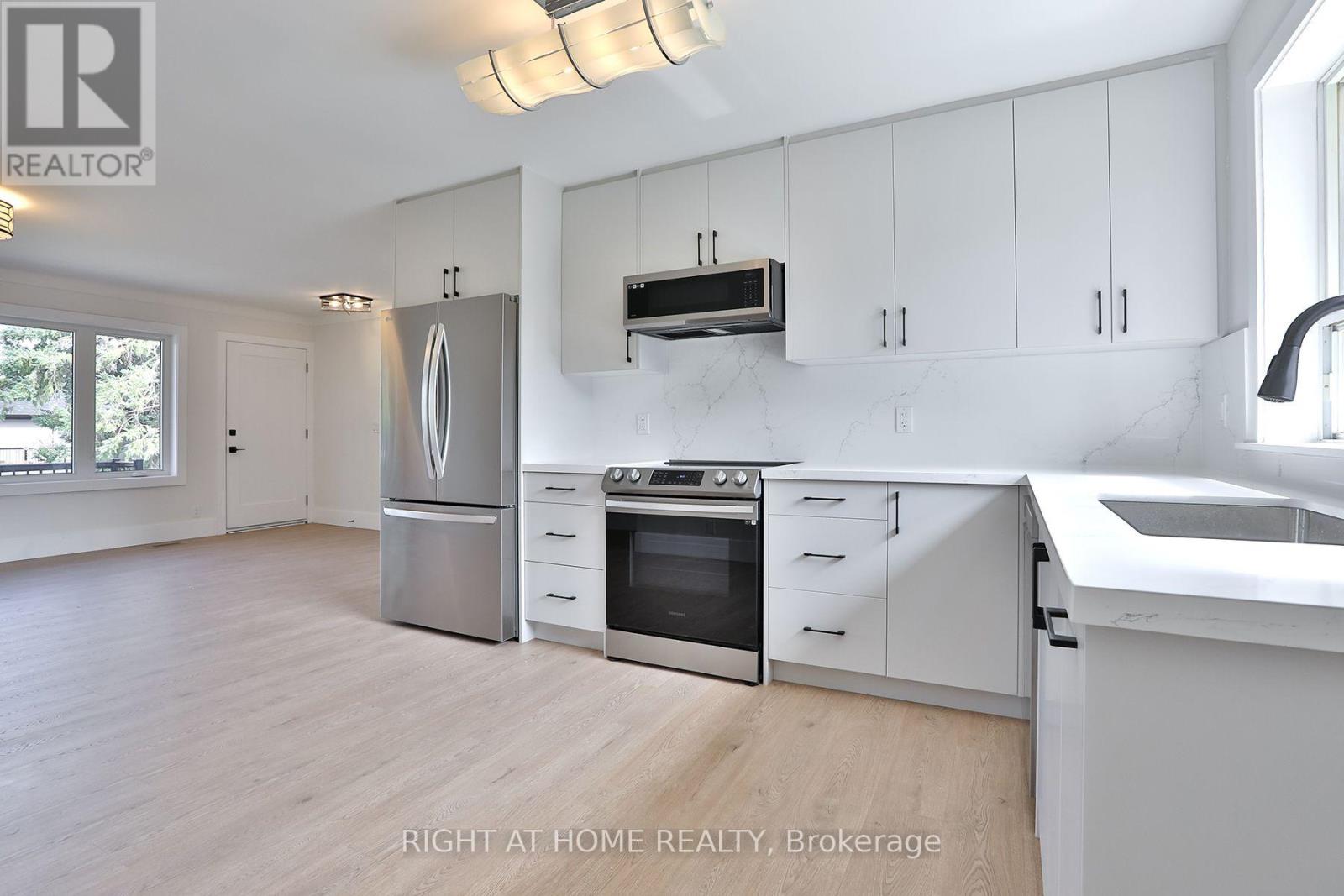 80 Stephen Drive, Caledon, Ontario  L7E 4Y5 - Photo 5 - W13665194