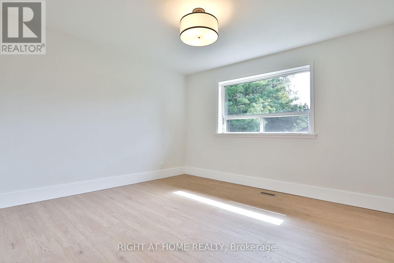 80 Stephen Drive, Caledon, Ontario  L7E 4Y5 - Photo 6 - W13665194