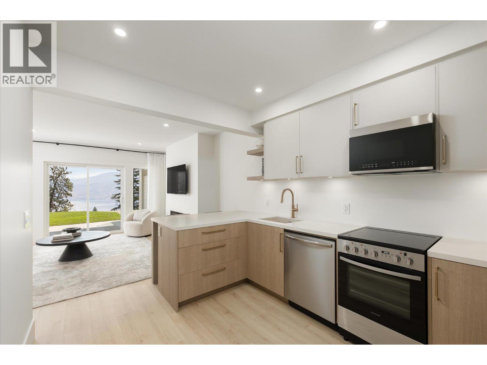 6179 Brigade Court, Peachland, British Columbia  V0H 1X7 - Photo 46 - 10394522