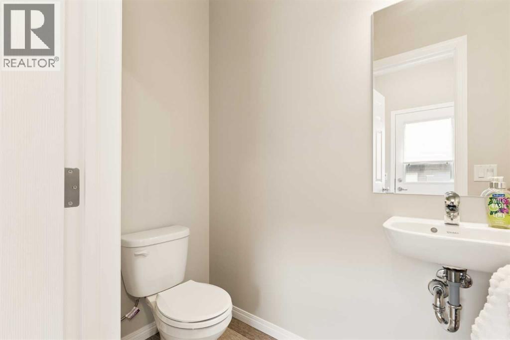 848 Chinook Gate Parade SW, Airdrie, Alberta  T0M 0E0 - Photo 21 - A2336367