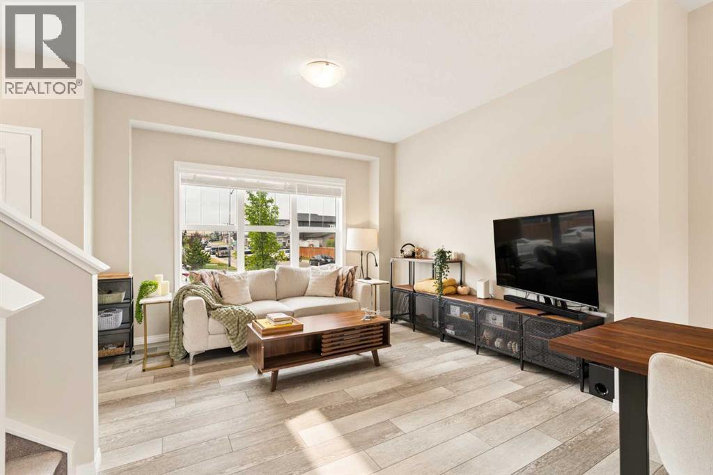 848 Chinook Gate Parade SW, Airdrie, Alberta  T0M 0E0 - Photo 10 - A2336367