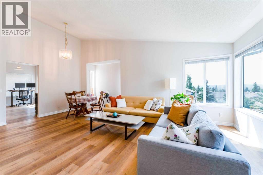 76 Sierra Morena Green SW, Calgary, Alberta  T3H 3E5 - Photo 9 - A2335954