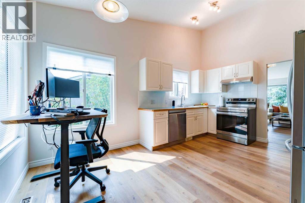 76 Sierra Morena Green SW, Calgary, Alberta  T3H 3E5 - Photo 3 - A2335954