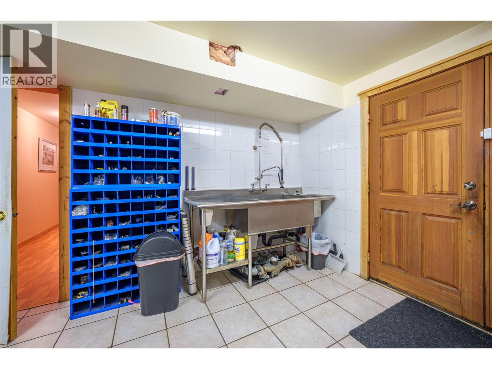 9109 Mackie Drive, Coldstream, British Columbia  V1B 1H1 - Photo 44 - 10391418
