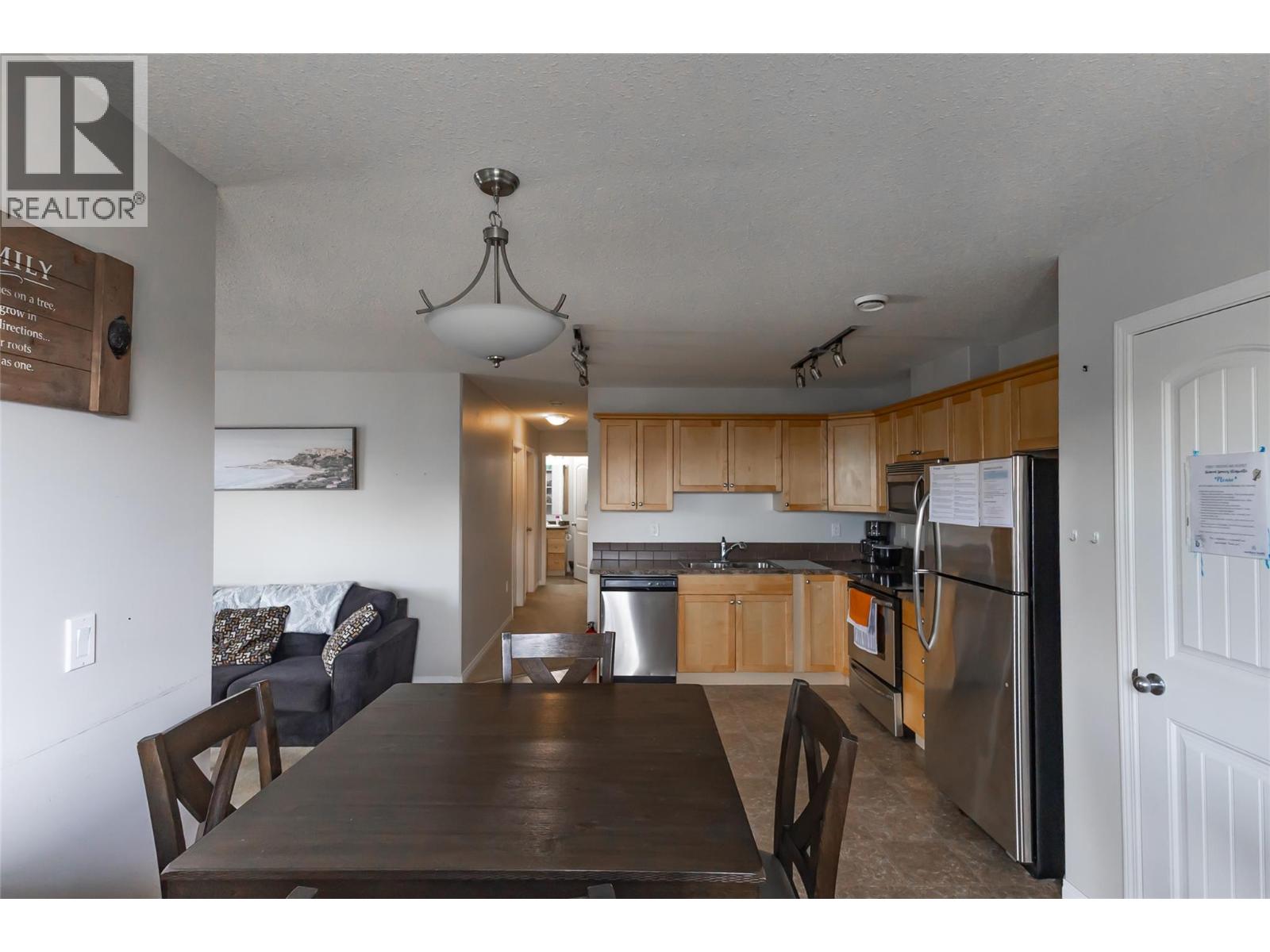 805 96 Avenue Unit# 5, Dawson Creek, British Columbia  V1G 0C5 - Photo 3 - 10397562