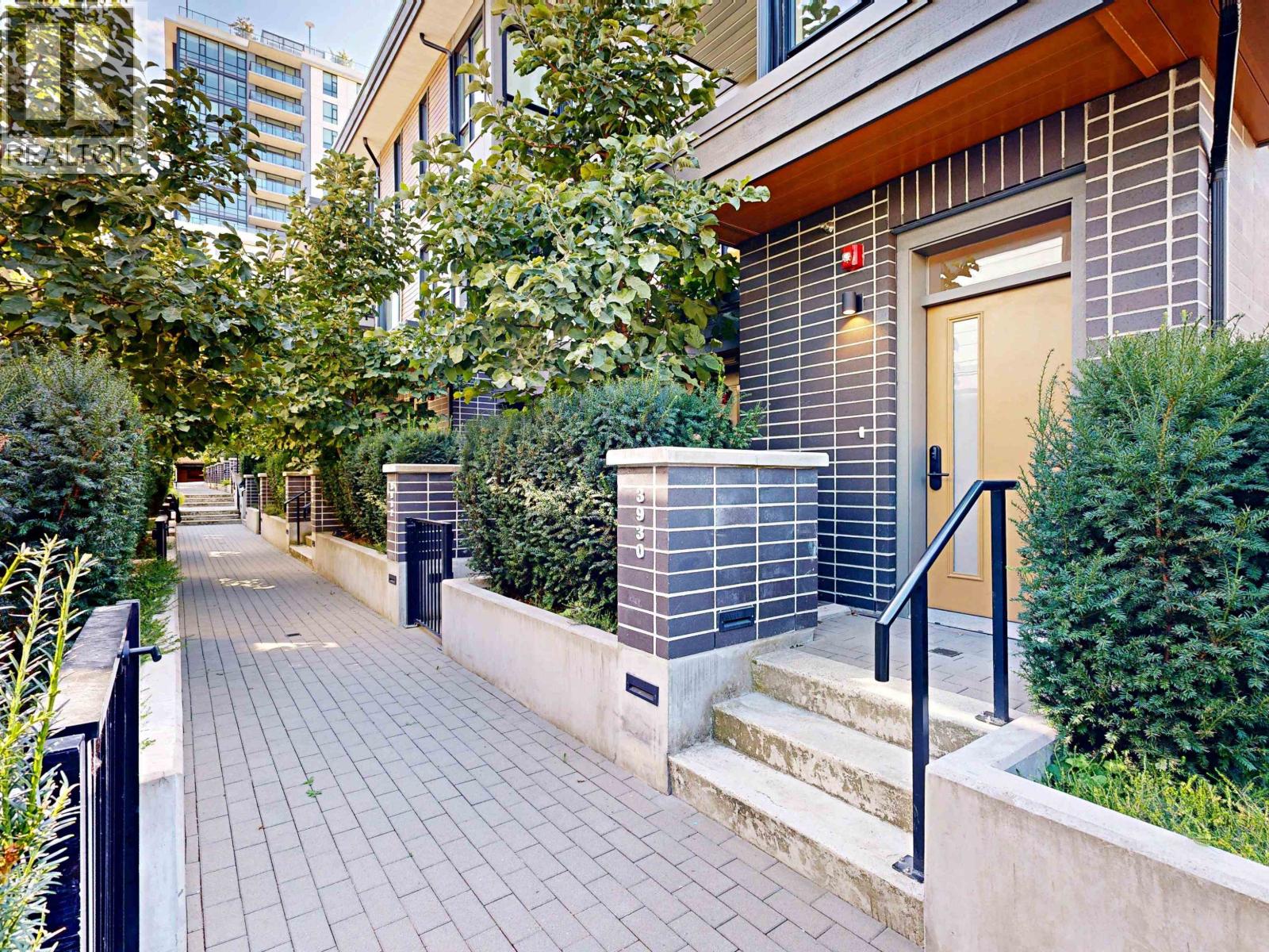 3930 Dumfries Street, Vancouver, British Columbia  V5N 0J1 - Photo 3 - R3154234
