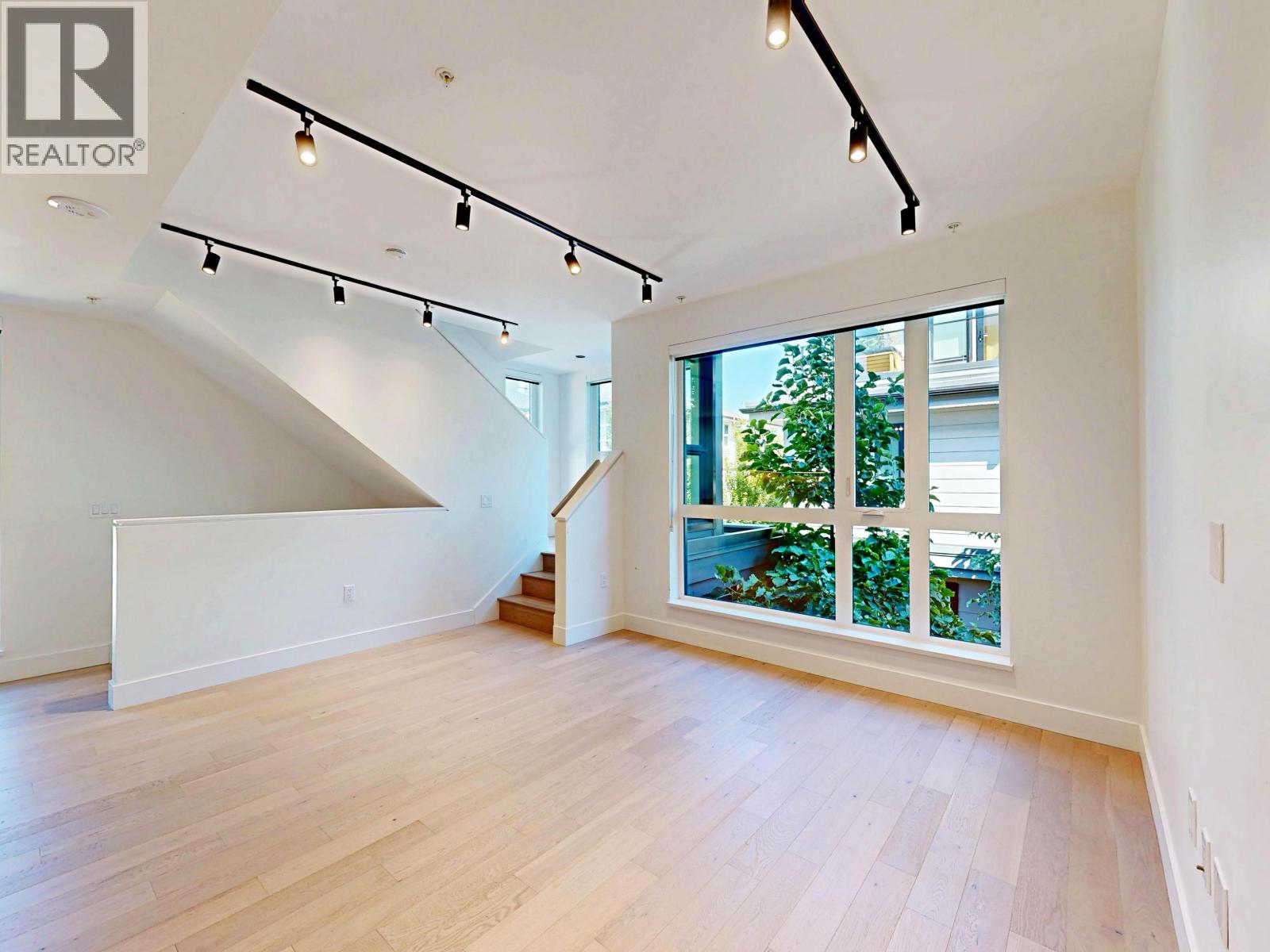 3930 Dumfries Street, Vancouver, British Columbia  V5N 0J1 - Photo 12 - R3154234