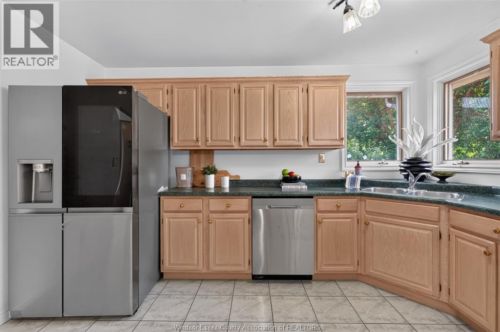 2307 Northway Avenue, Windsor, Ontario  N9E 4N6 - Photo 18 - 26019463