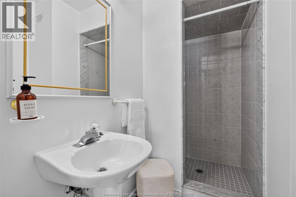 2307 Northway Avenue, Windsor, Ontario  N9E 4N6 - Photo 20 - 26019463