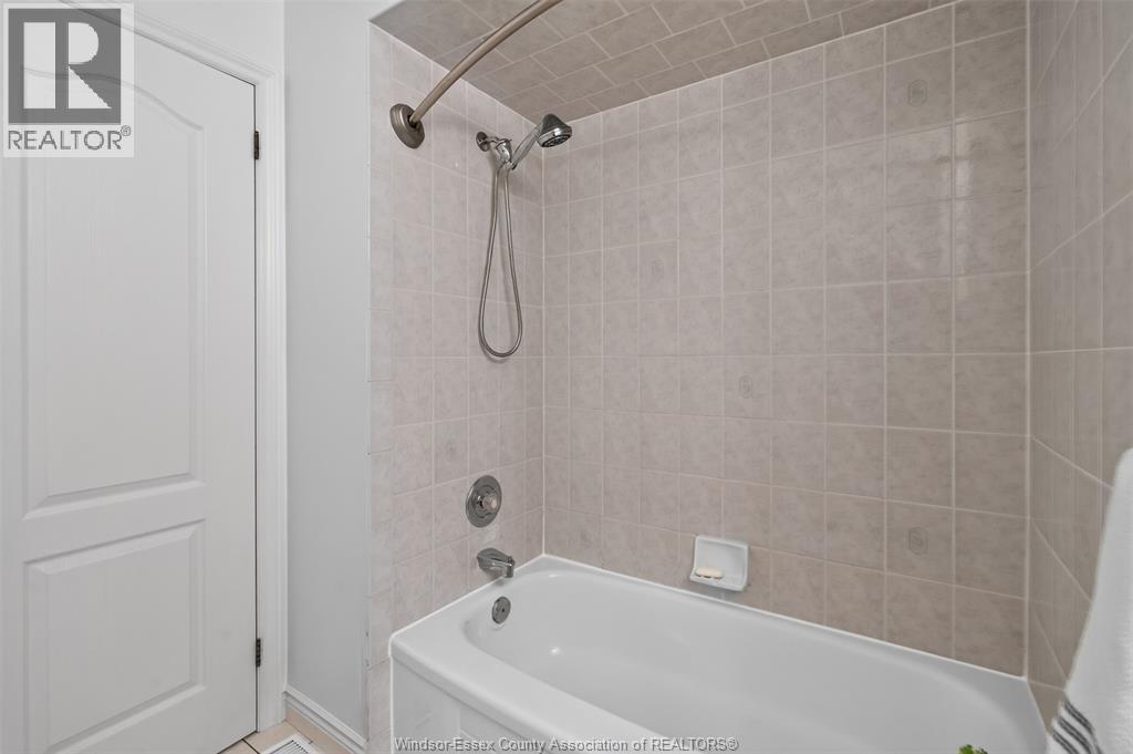 2307 Northway Avenue, Windsor, Ontario  N9E 4N6 - Photo 25 - 26019463