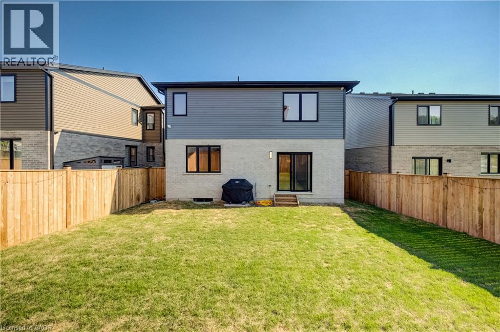 195 Otterbein Road, Kitchener, Ontario  N2B 0A8 - Photo 39 - 40853148
