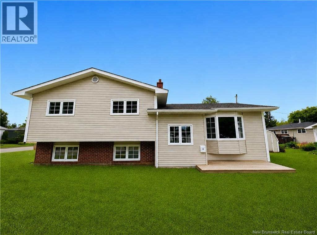 11 Pembroke Crescent, Riverview, New Brunswick  E1B 3Z9 - Photo 1 - NB145732