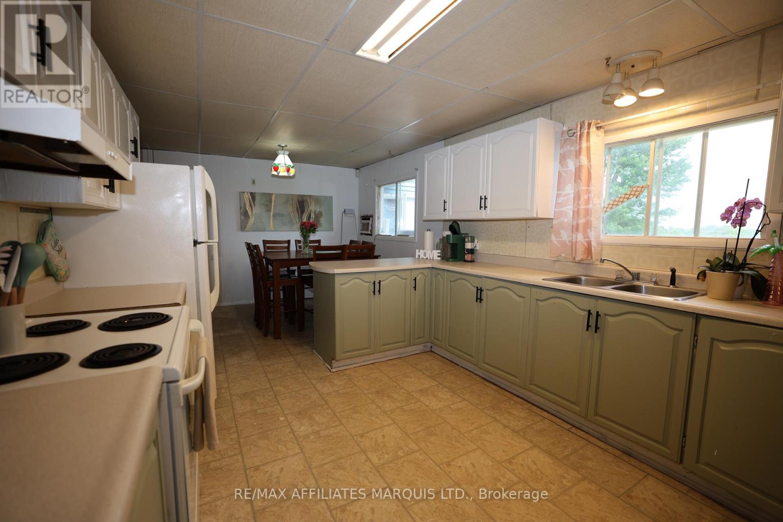 19442 Kenyon Conc  8 Road, North Glengarry, Ontario  K0C 1A0 - Photo 10 - X13665274