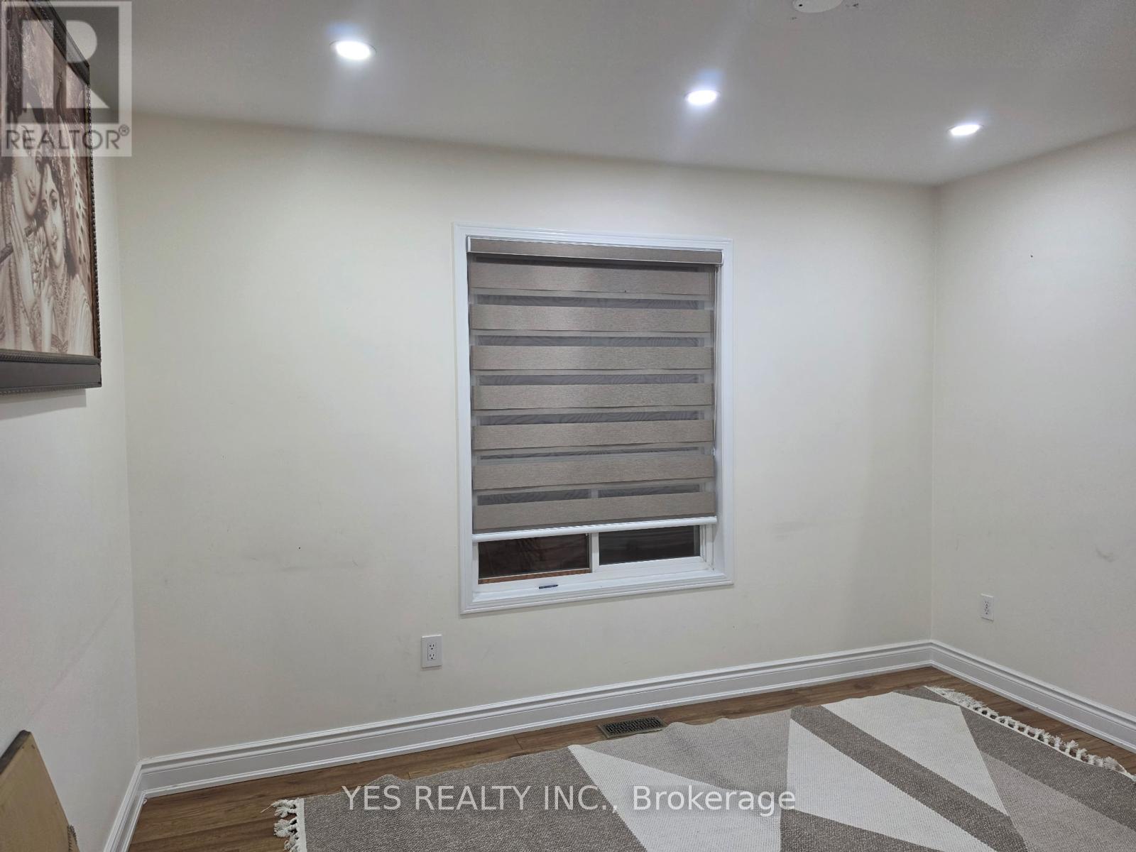 52 Hollingsworth Circle, Brampton, Ontario  L7A 0J7 - Photo 6 - W13550078
