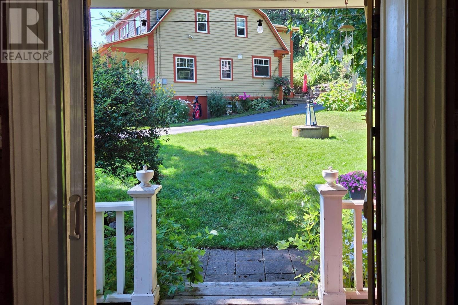 261 Edgewater Street, Mahone Bay, Nova Scotia  B0J 2E0 - Photo 38 - 202620321