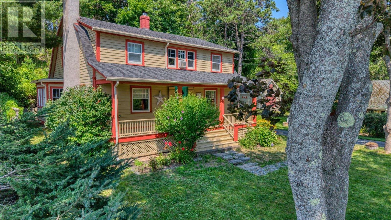 261 Edgewater Street, Mahone Bay, Nova Scotia  B0J 2E0 - Photo 46 - 202620321