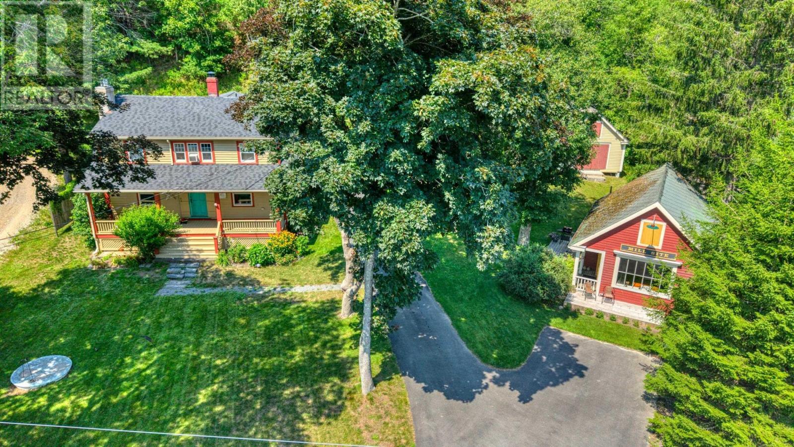 261 Edgewater Street, Mahone Bay, Nova Scotia  B0J 2E0 - Photo 47 - 202620321