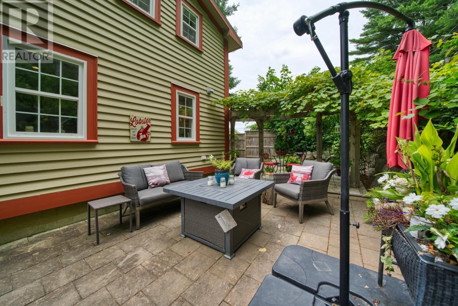 261 Edgewater Street, Mahone Bay, Nova Scotia  B0J 2E0 - Photo 7 - 202620321