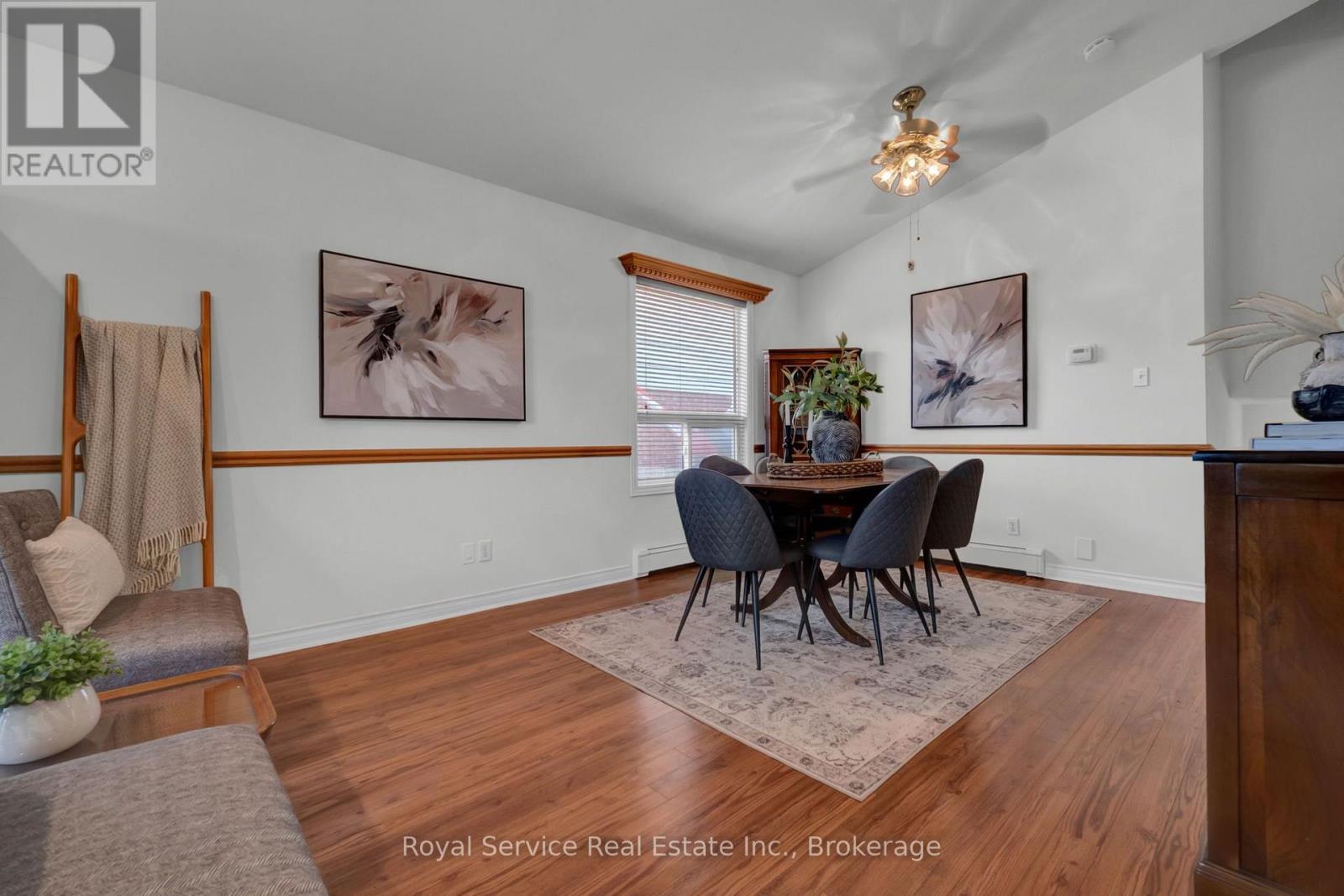33 Mallory Street, Clarington, Ontario  L1E 2B4 - Photo 3 - E13665310