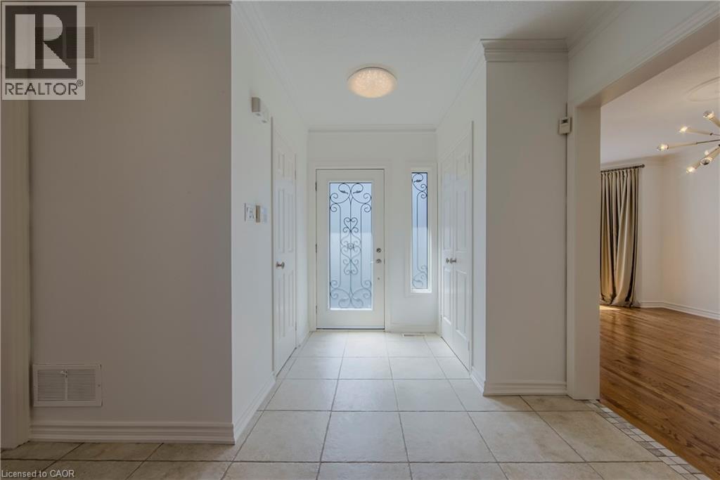 1487 The Links Drive, Oakville, Ontario  L5M 2P2 - Photo 3 - 40854536